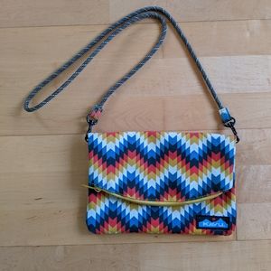 Kavu - Geometric Print Purse